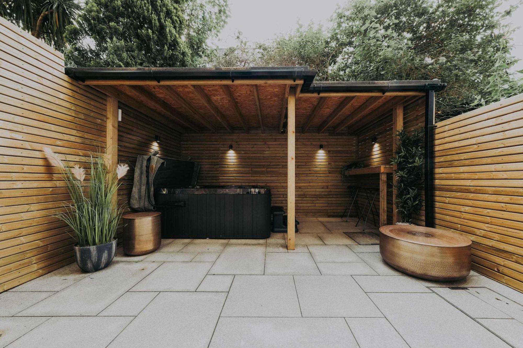 Apartment Clifton 32 Garden Flat With Hot Tub Bristol